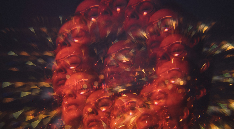 Discover the best photo effects app of 2025 — Kaleidoscope: Prism Photolab with prism lens, mosaic patterns, mandala filters, and glitch-inspired VFX.